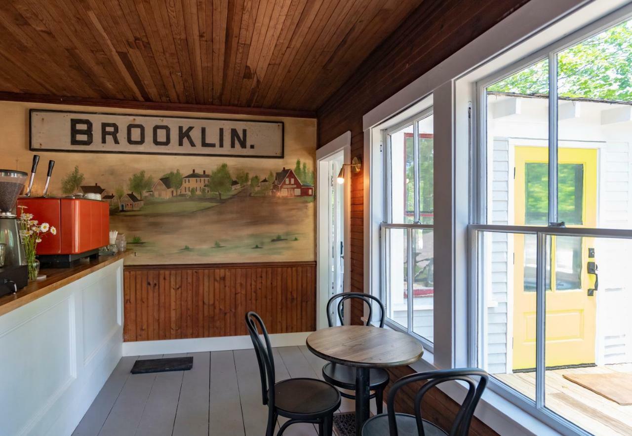 The Brooklin Inn Ngoại thất bức ảnh