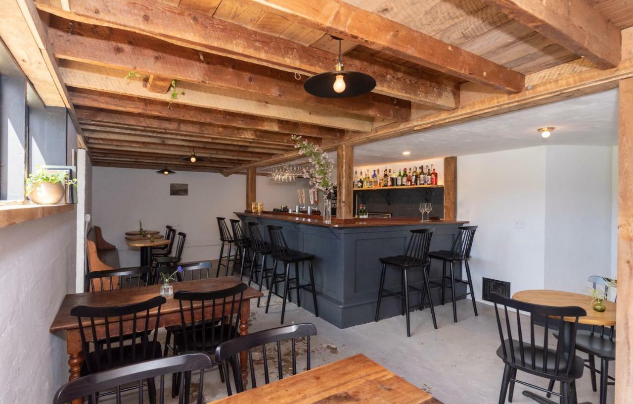 The Brooklin Inn Ngoại thất bức ảnh